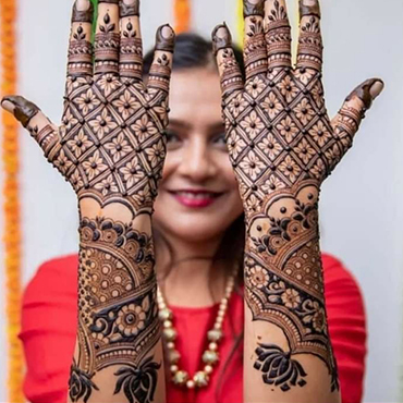 >Rajasthani Mehandi Designs in Hyderabad